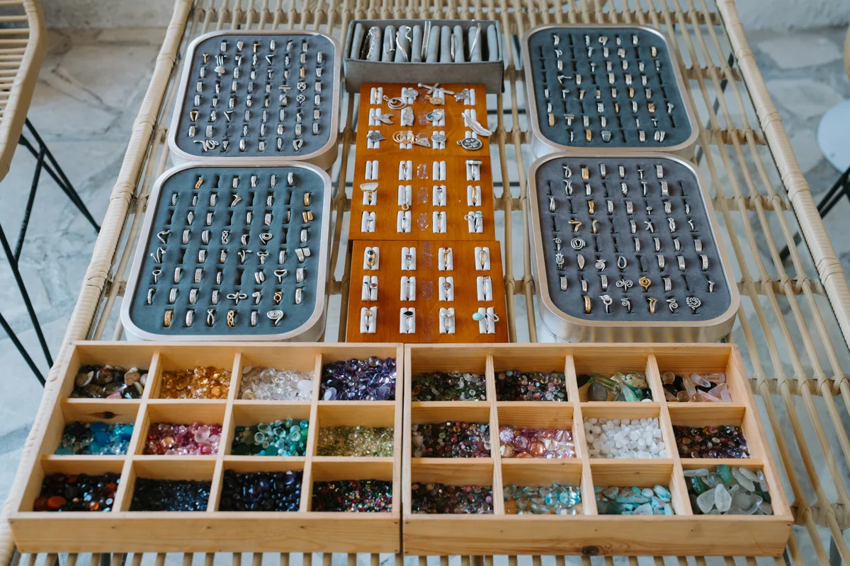 Handmade jewelry and studio scenes from Bali Turtle Jewelry Workshop in Kerobokan, photo 5 of 98