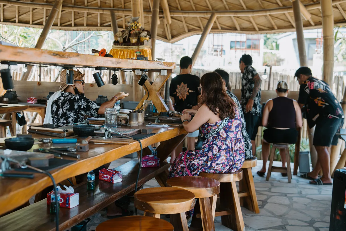 Handmade jewelry and studio scenes from Bali Turtle Jewelry Workshop in Kerobokan, photo 23 of 98