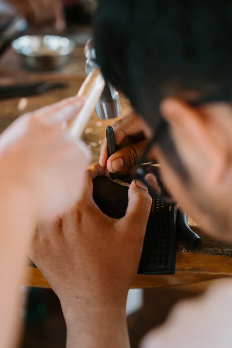 Handmade jewelry and studio scenes from Bali Turtle Jewelry Workshop in Kerobokan, photo 35 of 98