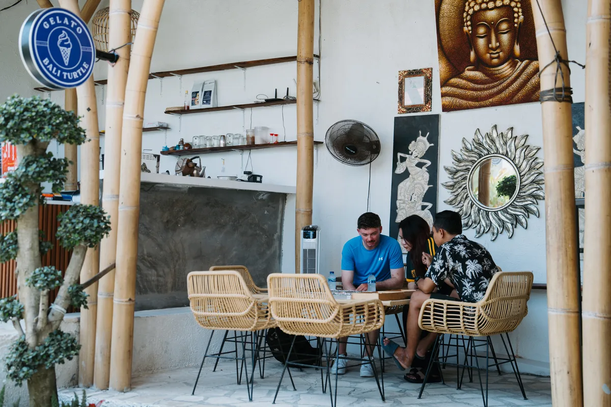 Handmade jewelry and studio scenes from Bali Turtle Jewelry Workshop in Kerobokan, photo 41 of 98