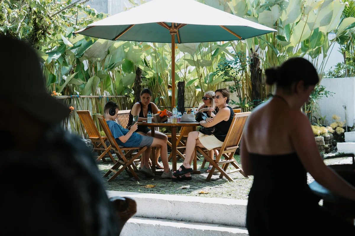 Handmade jewelry and studio scenes from Bali Turtle Jewelry Workshop in Kerobokan, photo 54 of 98