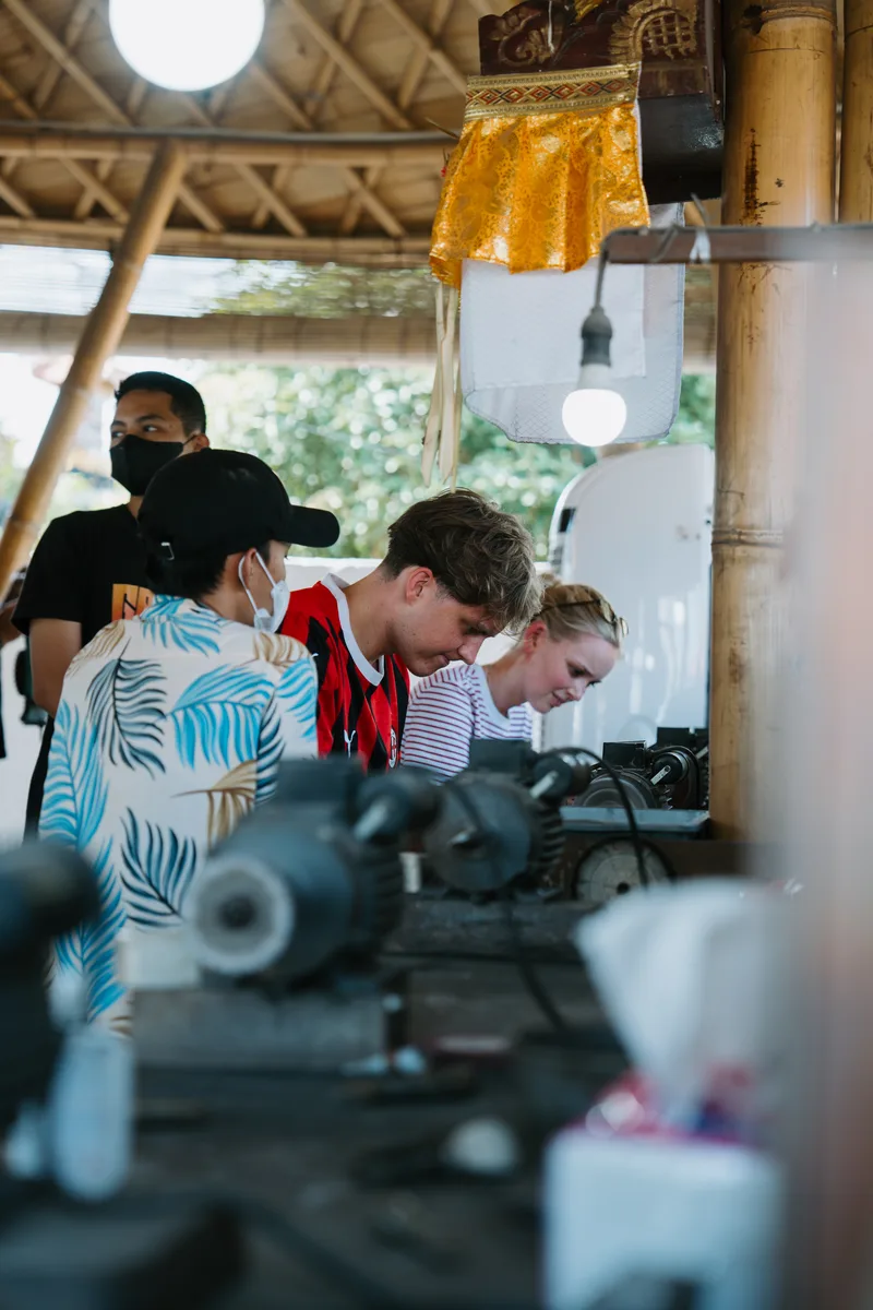 Handmade jewelry and studio scenes from Bali Turtle Jewelry Workshop in Kerobokan, photo 57 of 98