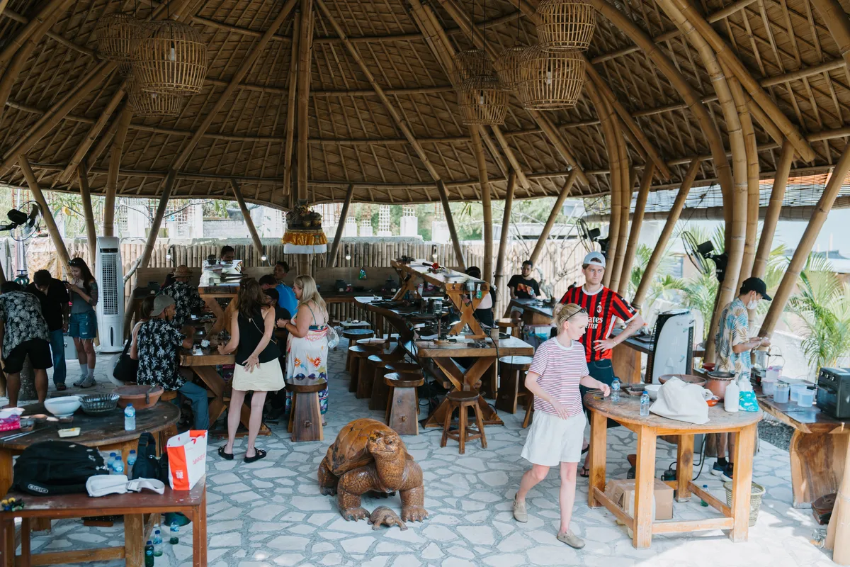 Handmade jewelry and studio scenes from Bali Turtle Jewelry Workshop in Kerobokan, photo 66 of 98