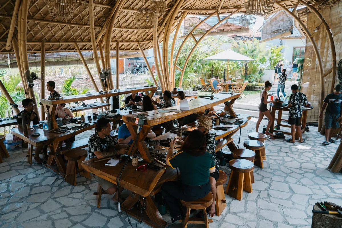 Handmade jewelry and studio scenes from Bali Turtle Jewelry Workshop in Kerobokan, photo 70 of 98