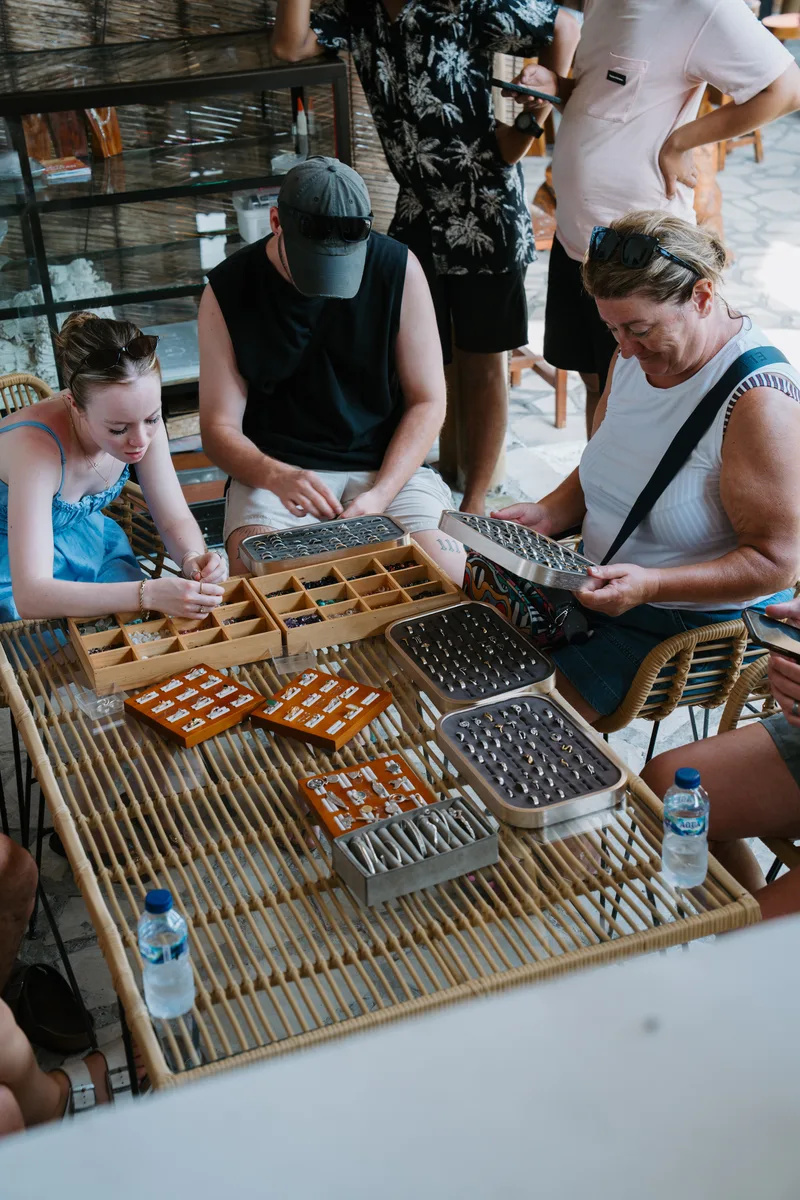 Handmade jewelry and studio scenes from Bali Turtle Jewelry Workshop in Kerobokan, photo 77 of 98