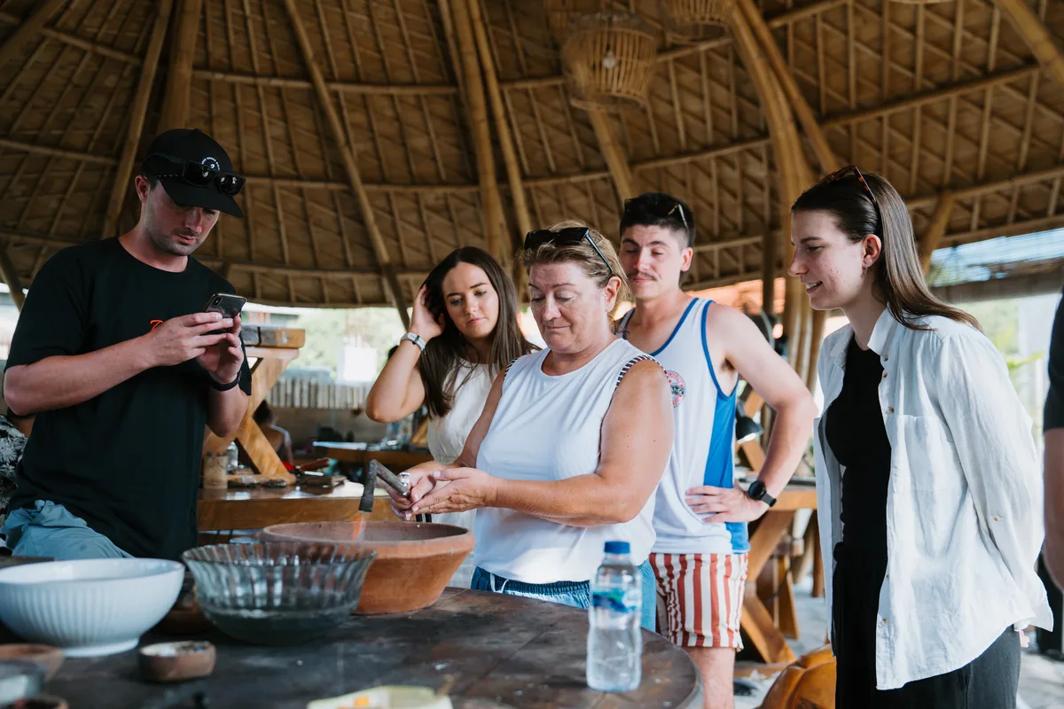 Handmade jewelry and studio scenes from Bali Turtle Jewelry Workshop in Kerobokan, photo 80 of 98
