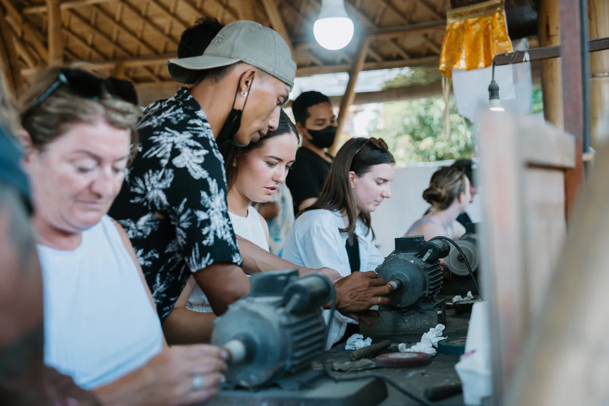Handmade jewelry and studio scenes from Bali Turtle Jewelry Workshop in Kerobokan, photo 91 of 98