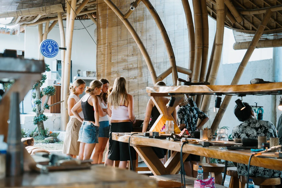 Handmade jewelry and studio scenes from Bali Turtle Jewelry Workshop in Kerobokan, photo 98 of 98